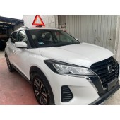 KICKS ADVANCE CVT 