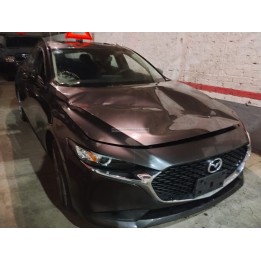 3 SEDAN 